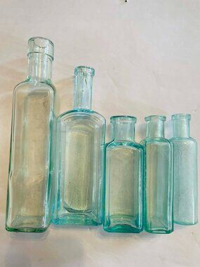 ANTIQUE AQUA GLASS  BOTTLE LOT APOTHECARY VINTAGE MEDECINE BOTTLES DECOR
